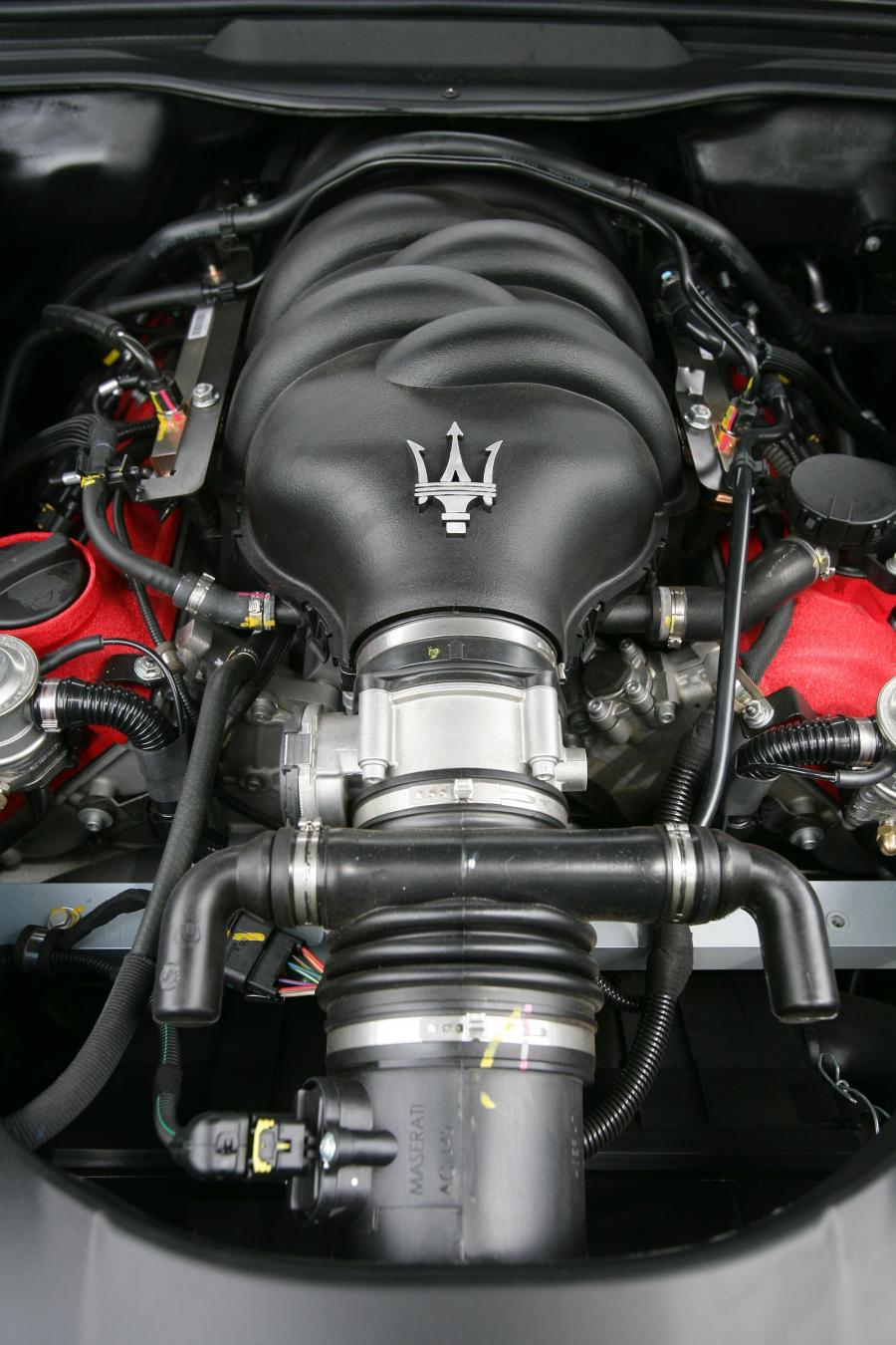 Maserati GranTurismo S Automatic 2009 года  (фото 19 из 86)